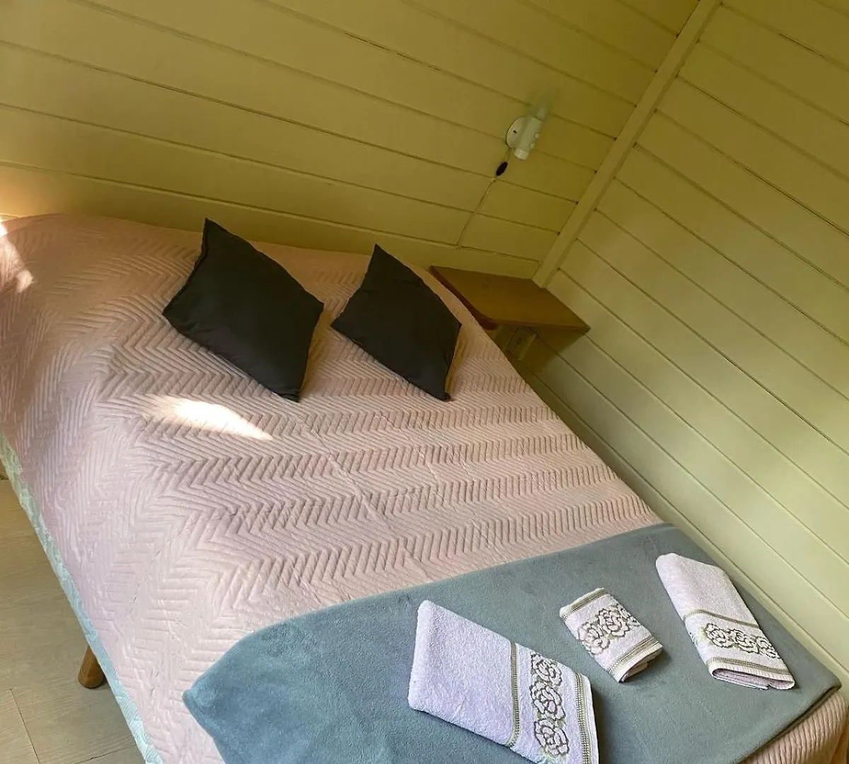 Holiday home Chale Recanto Das Flores Campos do Jordao